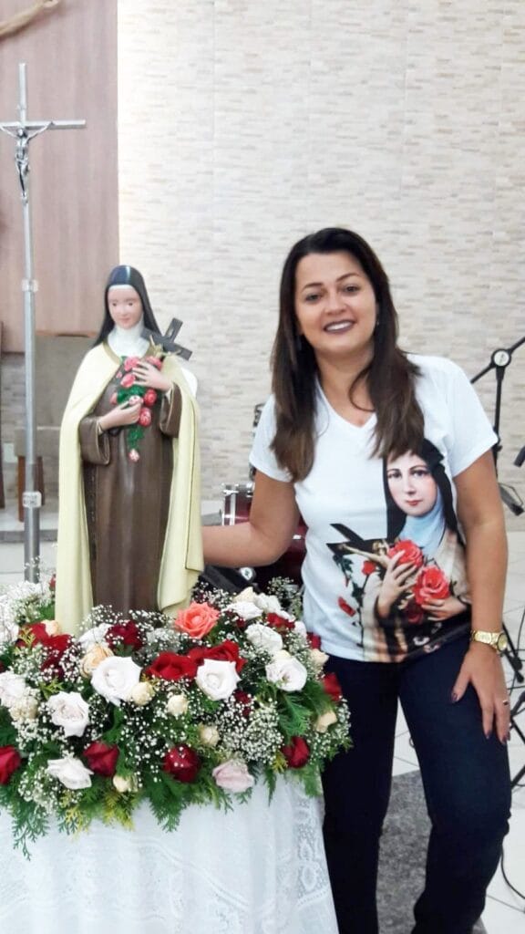 Livro com a trajetória de Padre Élio será lançado em Coronel Fabriciano 1 organizadora neucilene de fatima domingues